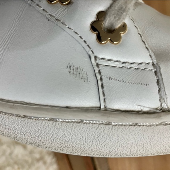 Michael Kors White and Gold Sneakers Leather Size 8.5 - Picture 8 of 11